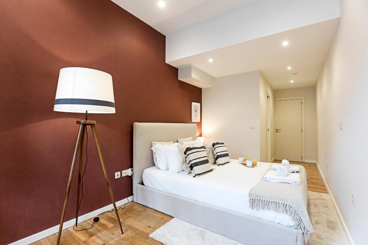Brand New 4Br W/ 200Yrs Of History In Central Porto By Lovelystay Exterior foto